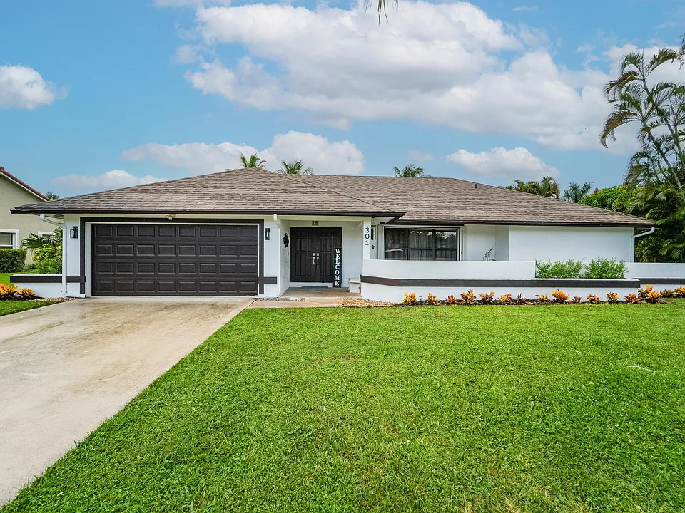 301 Knotty Wood Ln