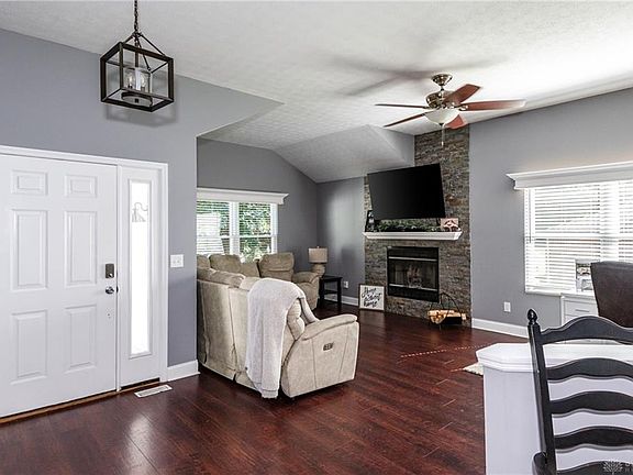 4th image of 2441 Rosina Dr