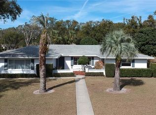 1095 Rolling Acres Dr, Deland, FL 32720