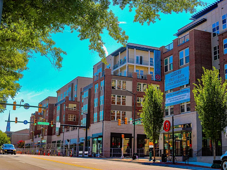 Carolina Square — Photo 24