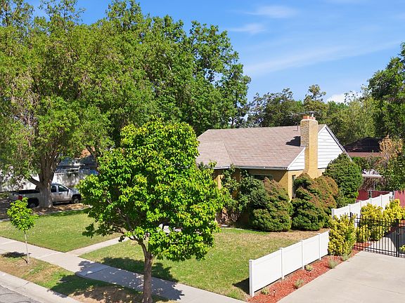 2nd image of 2001 E Redondo Ave S