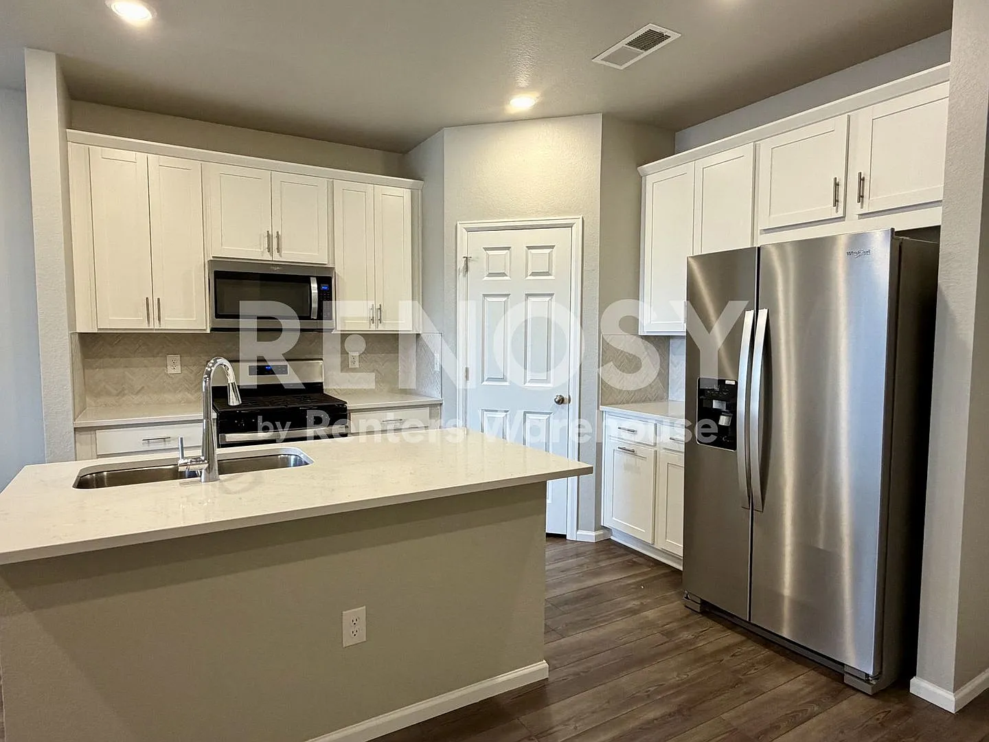 11352 W Grand Dr immediate availability! — Photo 4