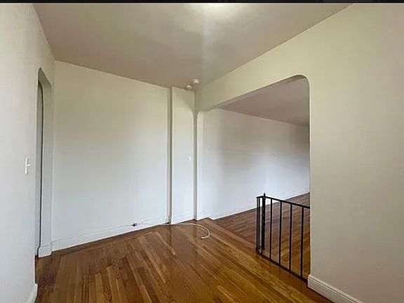 3rd image of 92-29 Queens Blvd #4