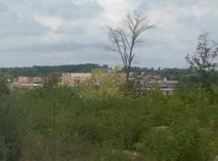 377 Forest Summit Ct, Manchester, MO 63021