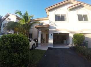 985 NW 104th Way, Pompano Beach, FL 33071