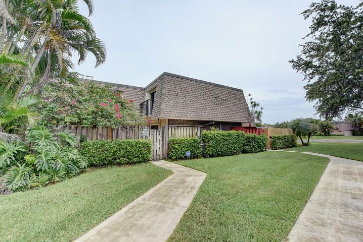 1st image of 2901 SW 22nd Cir #42-D