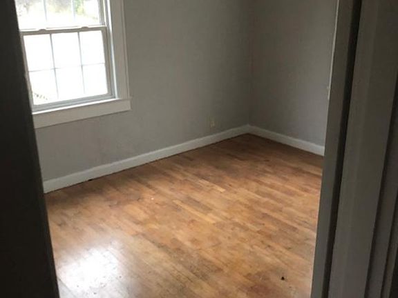3rd image of 2325 Coker Ave
