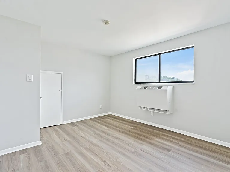 110 Butler St — Photo 4