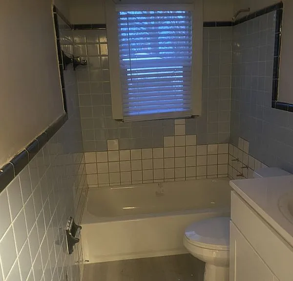 6176 Farmbrook St — Photo 3