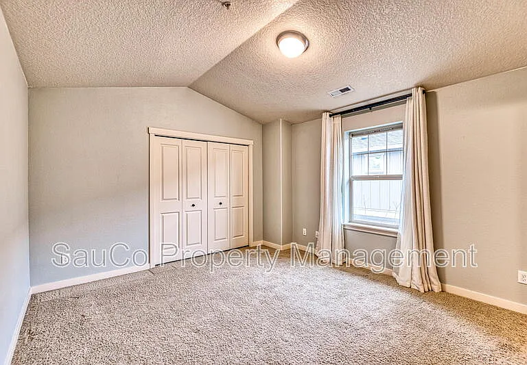 8712 NE Delamere Way — Photo 16