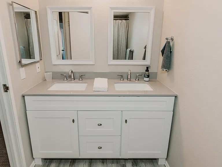 433 Wright St #204 — Photo 6