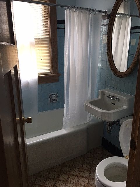 60th bathroom