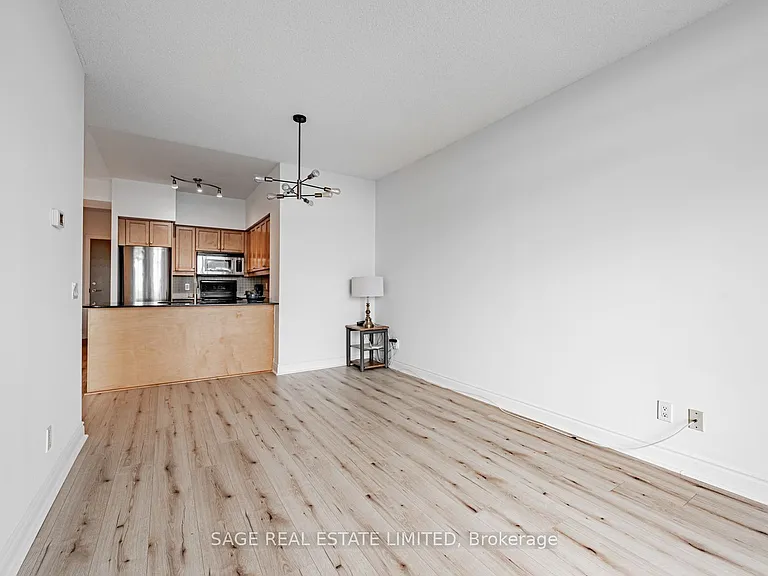 319 Merton St #1205 — Photo 12