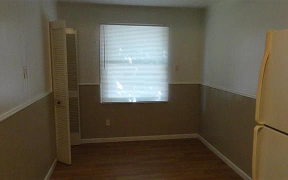3rd image of 7415 Sharon Dr