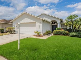 1053 Winding Willow Dr, New Port Richey, FL 34655