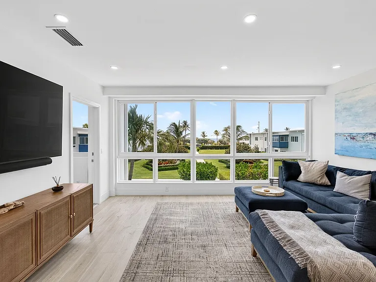 120 N Ocean Blvd #203 — Photo 11