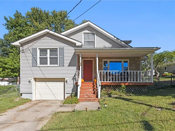 522 Reaser St, Leavenworth, KS 66048