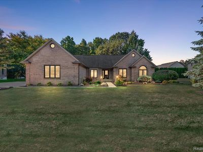3084 Farmdale Dr, Sterling Heights, MI, 48314