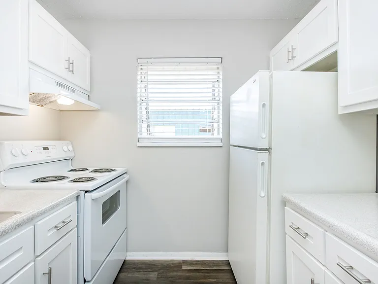 Sandlin Villas Apartments — Photo 21