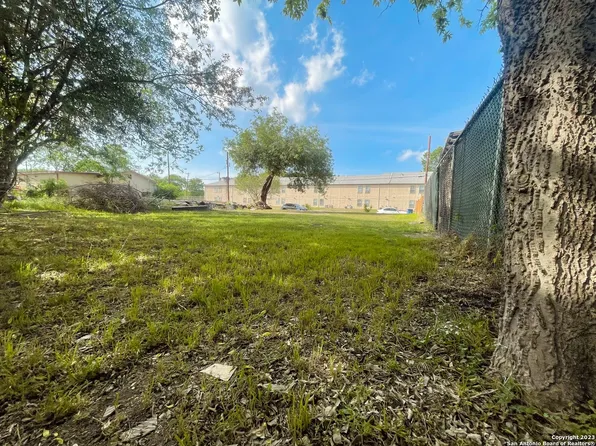 518 STERLING ST LOT 5, San Antonio, TX 78220
