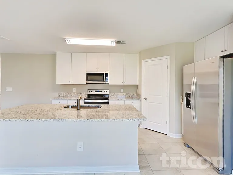 56 Raphael Ln — Photo 5