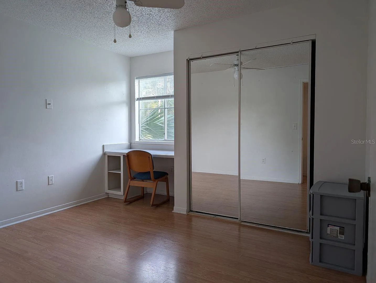 4 bed, 2.0 bath, 1177 sqft, $500 — Photo 4