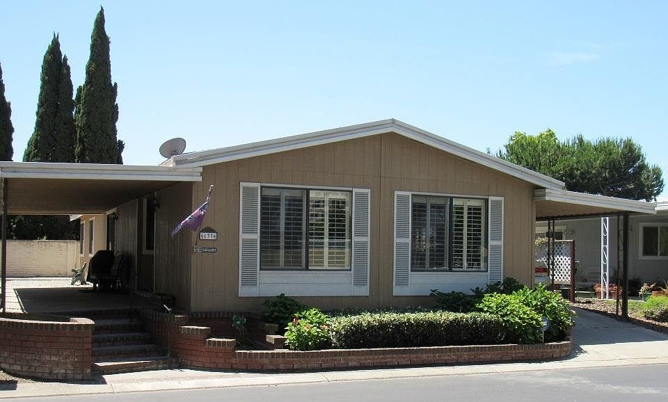 1st image of 4271 N 1st St Spc 133