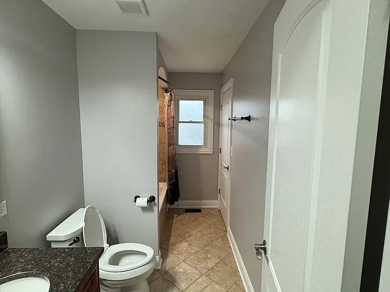 20078 Monterey Ave — Photo 10