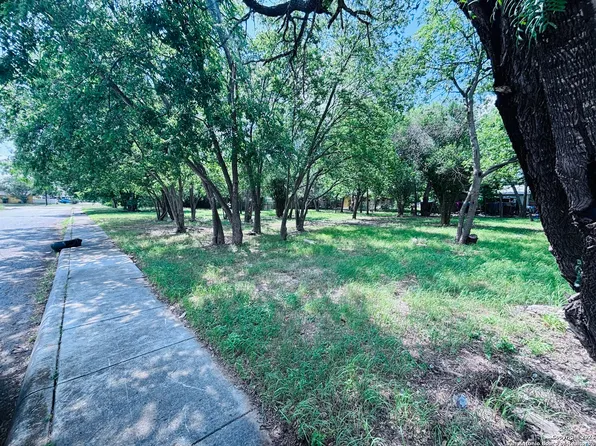 100 Groff LOT 10, San Antonio, TX 78237