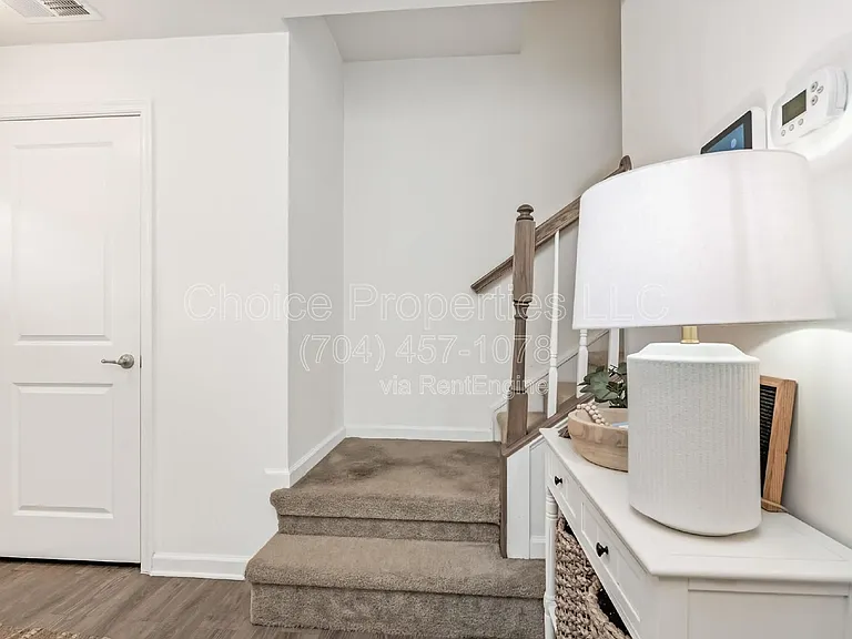 4027 Zilker Park Dr — Photo 3