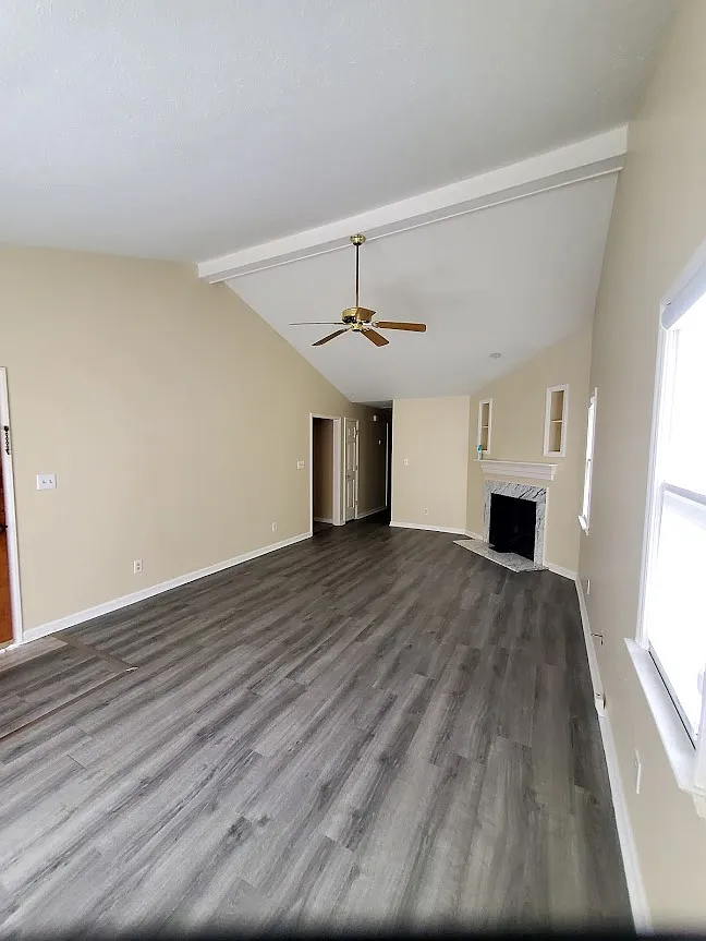 3 bed, 1430 sqft, $1,800 — Photo 4