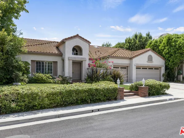23686 Ingomar St, Canoga Park, CA 91304