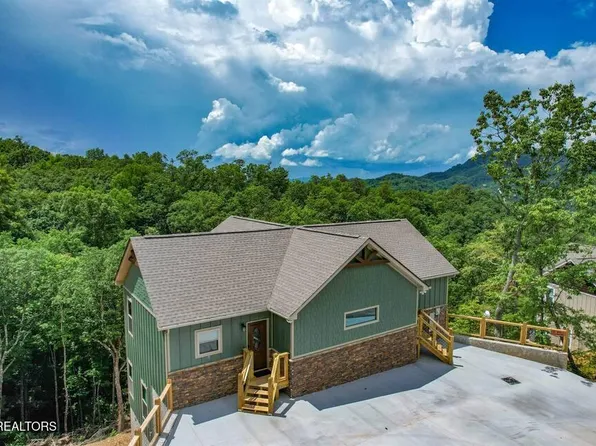 3321 Grouse Ridge Ln, Sevierville, TN 37862