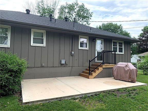 4th image of 707 NE Balboa Ave
