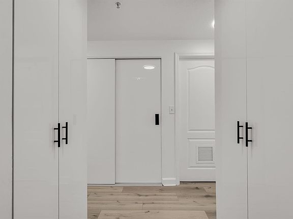 4th image of 1300 NE 109th St #424