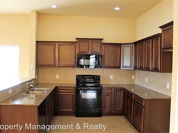 2nd image of 17600 Pond Walk Ct