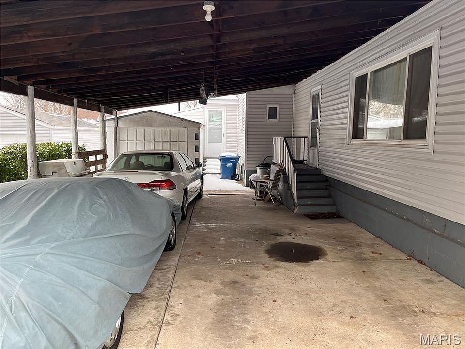 2nd image of 7620 Genesta St