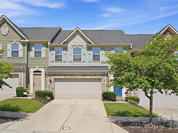 2nd image of 2450 Alyssa Ln