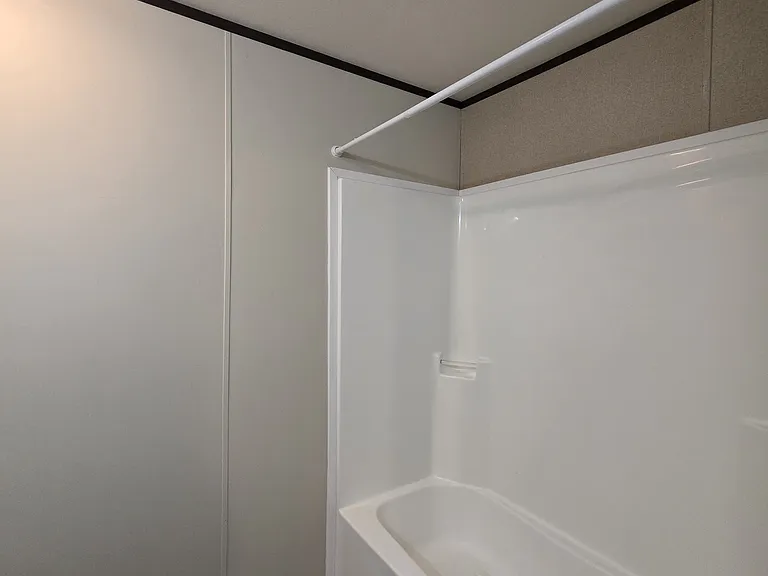 73 W Manor St #73B — Photo 8