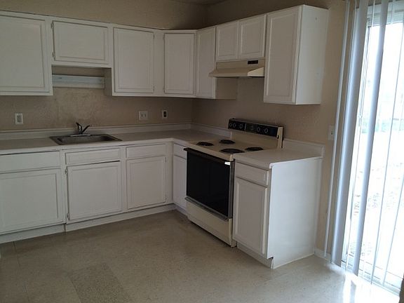 5th image of 3701 Green Ash Ct