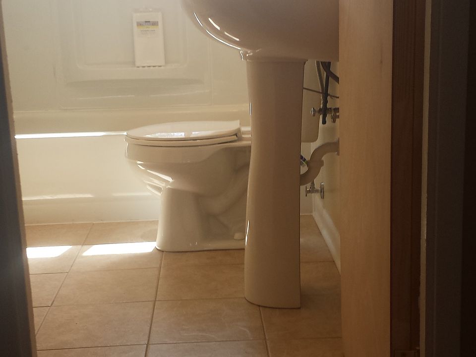 2nd image of 4913 Elaine St