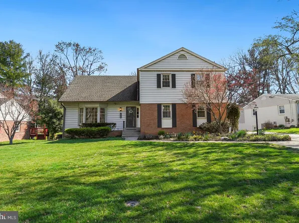 16709 Chestnut St, Gaithersburg, MD 20877