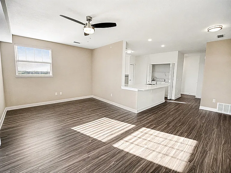 The Grove Apartment Homes — Photo 23