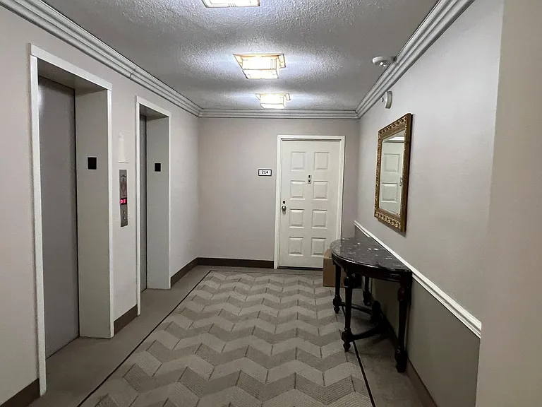 8370 Greensboro Dr #216 — Photo 39