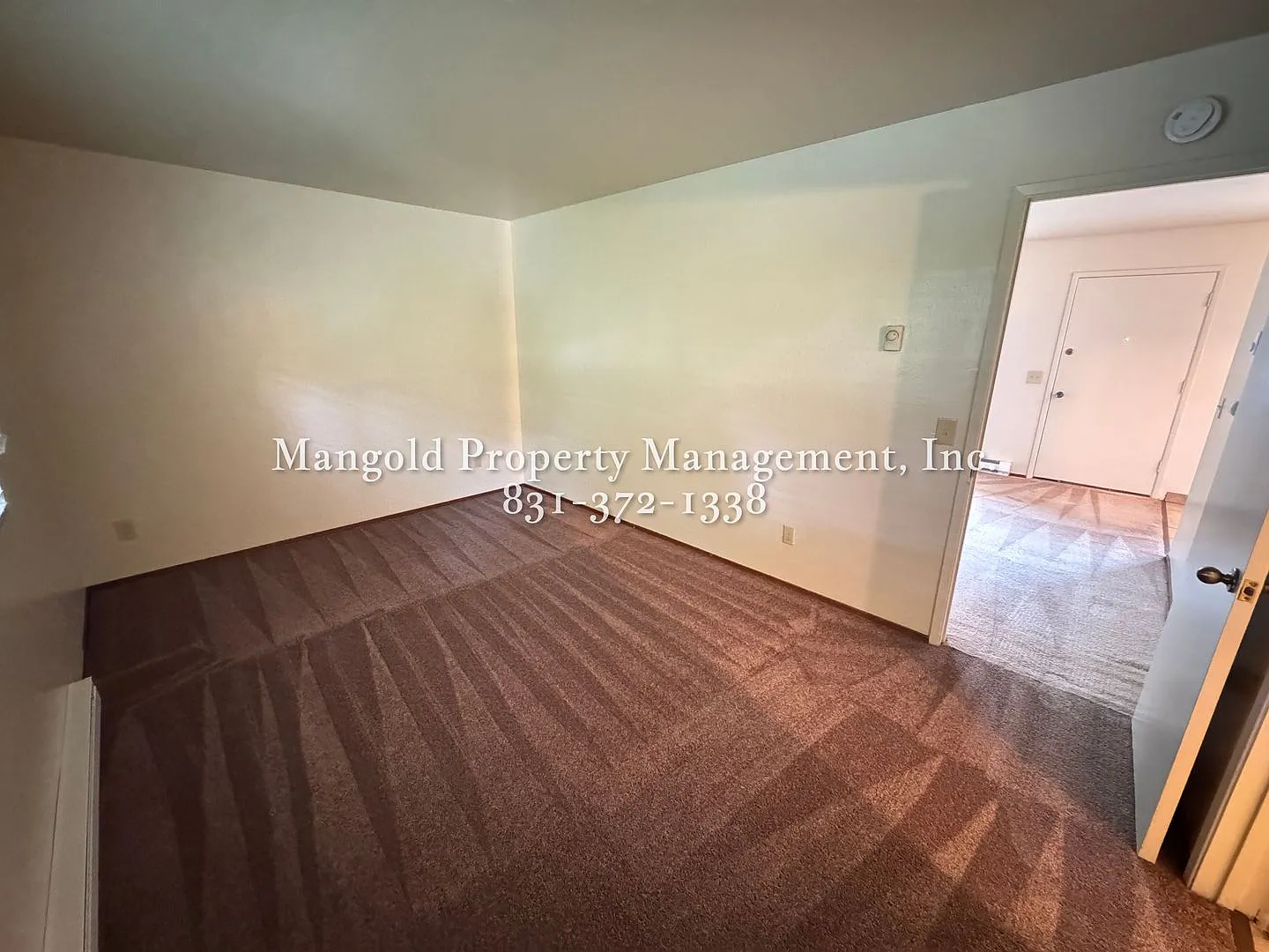 Del Mar Apartments — Photo 3