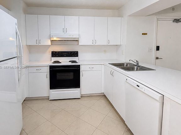 3rd image of 104 SW 9th St APT 1403