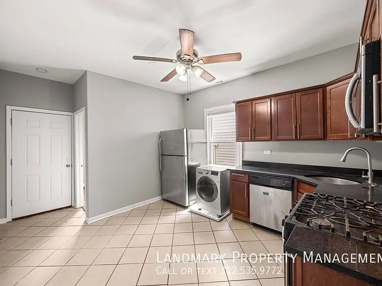2947 N Avers Ave #2 — Photo 4