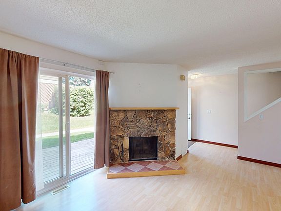 2nd image of 4940 39th Ave SW #29