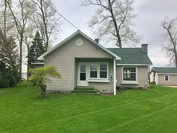 4th image of 6110 Lakeview Dr