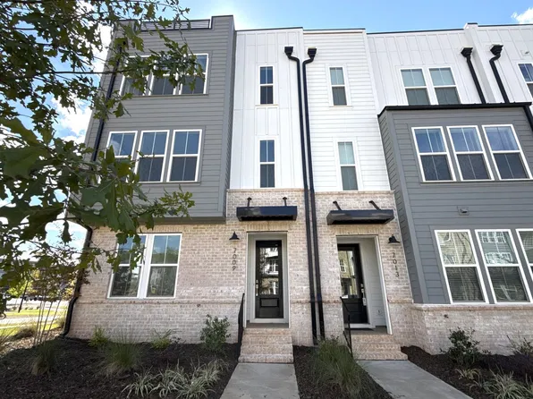 7009 Westrow Ave, Charlotte, NC 28278